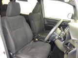 見通しのよいすっきりとした視界で、誰でも運転しやすいです。運転のしやすさは疲れにくさにも繋がりますよ♪