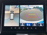 バックカメラ映像を鮮明に表示し、安全な後退をサポート。駐車時の視認性を向上させ、衝突のリスクを軽減します。