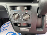 届出済 未使用車販売だけでなく、買取、下取、車検、メンテナンス、保険もバッチリ!お客様のトータルカーライフをしっかりサポートいたします。
