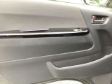 ベッドキット等の車中泊用アイテムの取り付けも実績多数ございますので、お気軽にご相談ください!