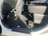 フロアマットも綺麗にクリーニングして納車しております!