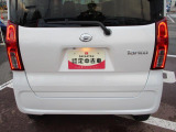 テールランプは点灯面積が大きめ。後続車に自車の位置やブレーキ操作をしっかり伝えます。