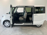 お客様にぴったりなおクルマをお選びいただけますように様々な展示車をご用意致しております!ダイハツの軽自動車だけではなく、他メーカー車やコンパクトカー・ミニバンなども数多く取り揃えております!