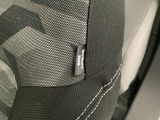 【サイドエアバッグ】シートのドア側に搭載されるサイドエアバッグは、乗員の頭部と胸部を守り上体への衝撃を軽減します!