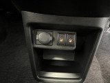 運転席と助手席にシートヒーターもついてます!