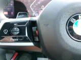 ハンドルの左部分は運転支援系のスイッチがついており、ハンドルから手を離さなくても設定ができるので、運転に支障をきたすことなく操作できます
