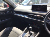 現在のMAZDA車はインパネ配置が視線の動きが少なくなるように設計レイアウトされています☆ひとつひとつの部品からMAZDAの安全に対するこだわりを感じる事が出来ます☆