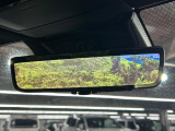 【デジタルインナーミラー】後席の大きな荷物や同乗者で後方が確認しづらい時でも安心!カメラが撮影した車両後方の映像をルームミラー内に表示。クリアな視界で状況の確認が可能です!