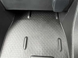 限定車ですのでワイヤレスチャージがついています!