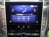 お客様にご満足して頂けるよう専任スタッフが1台、1台真心込めて整備致します。