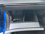 最新鋭の自社整備工場にて、車検・点検は勿論の事、あらゆるご要望にお応えすべく輸入車ディーラーならではの最新のコンピューターシステムとベテランの整備士がバックUP!