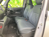 運転しやすい視界と操作性の良いステアリング。快適なドライビングをサポートする空間です。スムーズな運転操作を可能にします。
