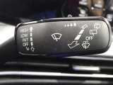 レインセンサーで雨を検知して自動でワイパーを作動させるオートワイパー機能付き!