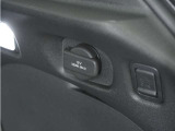 ◆トノカバー装備◆荷室を覆い保護してくれるカバーを装備!。プライバシー保護にも役立ちます。