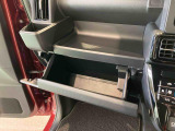 納車前にはプロのメカニックが点検、整備を行いますので安心してお乗り頂けます!!