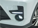 ◆フォグライト◆ 霧などの悪天候時、自車の位置を示すとともに前方や路肩が見えずらい時、近い位置をワイドに照らしてくれます