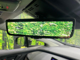 【デジタルインナーミラー】後席の大きな荷物や同乗者で後方が確認しづらい時でも安心!カメラが撮影した車両後方の映像をルームミラー内に表示。クリアな視界で状況の確認が可能です!