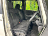 運転席シート廻りは使用感も少なく、良好な状態となっています。丁寧に使われていたことがよくわかりますね。