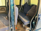 より多くの一般の方へ車を届けれればと思っておりますので同業者様への販売は極力控えさせて頂いております。ご了承下さい。