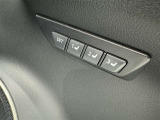 シートメモリー機能装備付きです。シートの位置をそれぞれ記憶しておく事ができるので、ご家族や、複数の方で車を乗られるオーナー様には、便利な機能です。