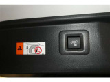 【パワーバックドア】ボタンを押すだけで自動でバックドアの開閉ができます☆