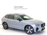 Volvo Cars appで車にリモートアクセスして、空調機能の操作や車の施錠・開錠、ソフトウェア更新などが可能です。エアコンやシートヒーターを操作して、出発前に車内を快適な温度に整えられます。