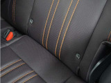 ◆ISOFIX◆シートベルトいらずでチャイルドシートと固定金具を連結するだけでガッチリ固定できます。
