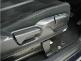◆シートハイトアジャスター◆運転席を上下に高さ調節ができます!運転ポジションを体格に合わせてシート調整できます。