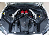 名機のV8ツインターボが搭載するものの、街乗りにも快適というのはポルトフィーノならでは。