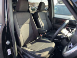最適なドライビングポジションで操作性を向上!長時間運転の疲れを軽減します。汚れ等もなく綺麗な状態です。