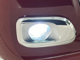 悪天候時に視界確保するLEDフォグランプが標準装備 !(^^)!