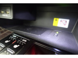 シートヒーター付きなので、冬でもお尻がポッカポカ♪長距離のドライブでも、暖かくクルマに乗れそうですね。