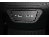 後席 USB充電ポート