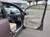 いつでも綺麗な状態をお客様に見て頂けるよう全車クリーニングを行っております!