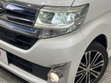 【LEDヘッドライト】悪天候や夜間走行時も良好な視界を確保し安心して運転できる高輝度LEDヘッドライトを装備!点灯速度が早く、消費電力も抑えられています。
