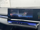 BMWを熟知したメカニックによる100項目の点検・整備を行います。不具合箇所、交換時期に達している部品に関しましては、全て当社負担で交換してからのご納車となります。
