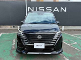 夜間も明るく、ドライブが楽しめるLEDヘッドライト搭載です(^^)/視認性が高まり安心安全ですね。
