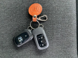 ホンダスマートキー!バックやポケットに入れたままドア開閉・エンジン始動が可能です。