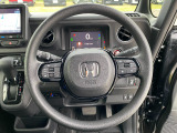 扱いやすいハンドルで運転しやすいです!!