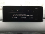 ナビゲーションは付いておりません。別途純正ナビSDカードをお買い求め下さい。