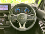 握りやすい形状のステアリングは、長時間の運転でも疲れにくい設計です。快適な運転をサポートします。