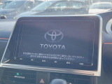 【純正ナビ】人気の純正ナビを装備しております。ナビの使いやすさはもちろん、オーディオ機能も充実!キャンプや旅行はもちろん、通勤や買い物など普段のドライブも楽しくなるはず♪
