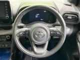インテリアに合わせたデザインのステアリングは、運転される方のことも考え、運転しやすい形状、大きさです。是非一度、実際に触ってお確かめください。