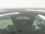 ◆Honda SENSING◆ カメラ等装置で精度の高い検知能力を発揮、安全運転を支援します。ステアリング上のコントローラーに注目!