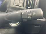 操作しやすいウインカーレバーは、スムーズな車線変更をサポートします。オートリターン機能も搭載し、安全運転を支援します。