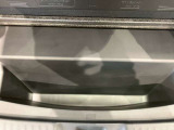 荷室には便利な床下収納もあります。