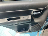 決して安い買い物ではございません!!ご満足いただけるよう車輌のご説明をさせていただきます。ご来店いただければ車輌鑑定書もございます。