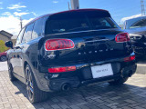 このお車はMINI NEXT浦和美園に展示中です!総在庫900台を当店でご案内可能です!ご来場、お問い合わせをスタッフ一同お待ちしております。