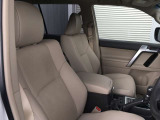 お車御覧いただきありがとうございます。トヨタのランドクルーザープラド入庫致しました!