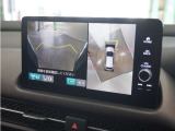 【フロントブラインドビュー】車両前方に搭載したカメラで表示!発進時などにとても役立ちます。